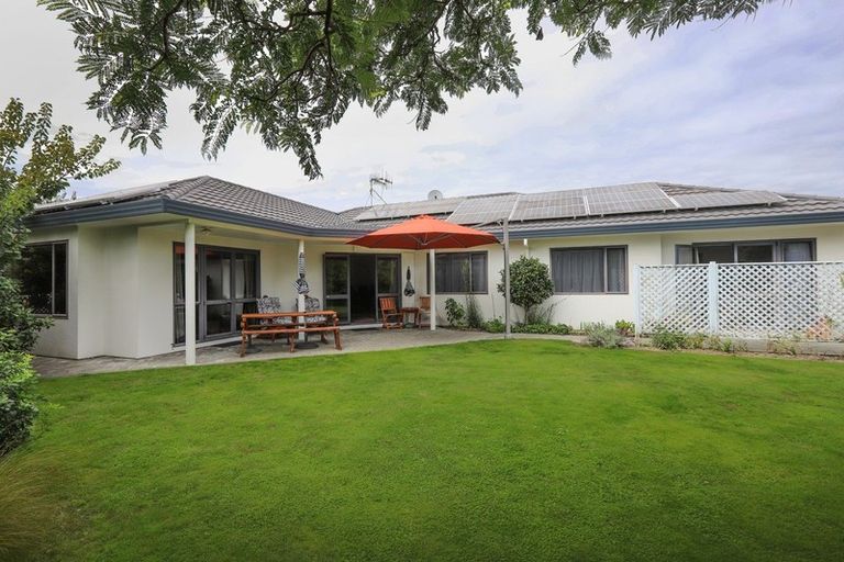 Photo of property in 11 Alderney Close, Taradale, Napier, 4112