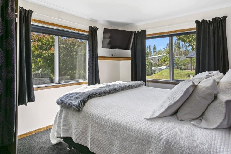 Photo of property in 2 Parati Place, Motuoapa, Turangi, 3382