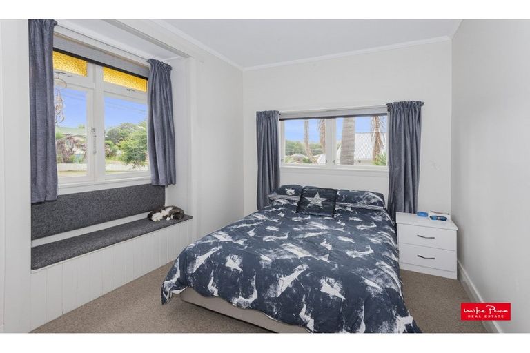 Photo of property in 9 Union Street, Hikurangi, 0114