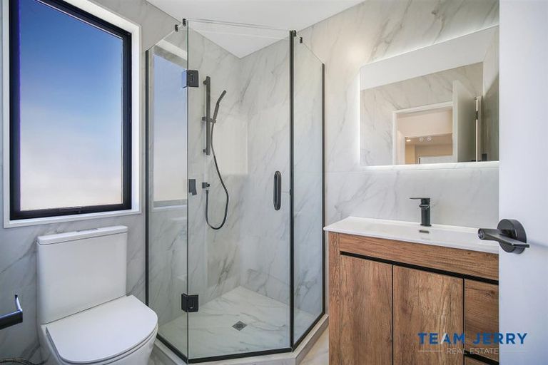 Photo of property in 5 Te Kaapia Road, Papakura, 2110