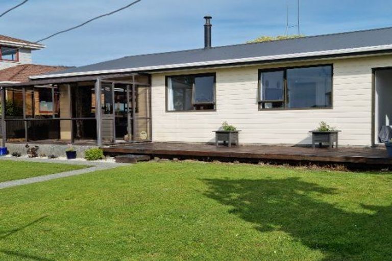 Photo of property in 24 Parfitt Place, Greymouth, 7805
