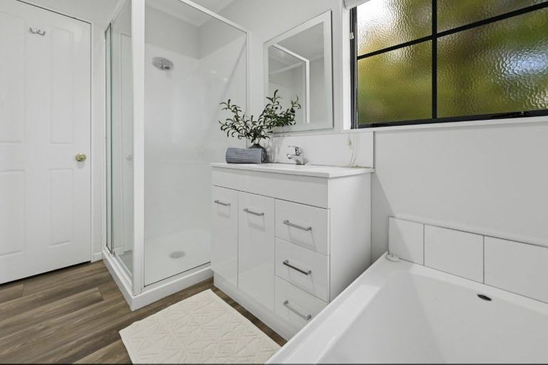 Photo of property in 170 Darraghs Road, Brookfield, Tauranga, 3110