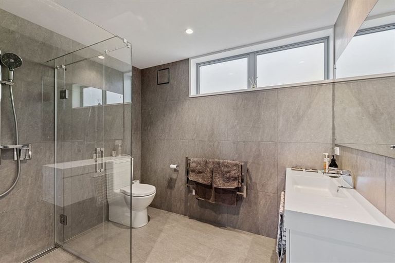 Photo of property in 33a Bowenvale Avenue, Cashmere, Christchurch, 8022