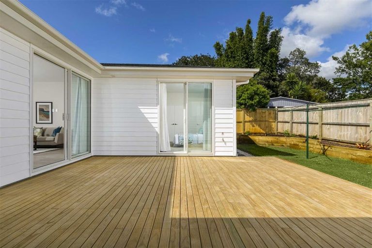 Photo of property in 18 Raymond Grace Avenue, Huapai, Kumeu, 0810