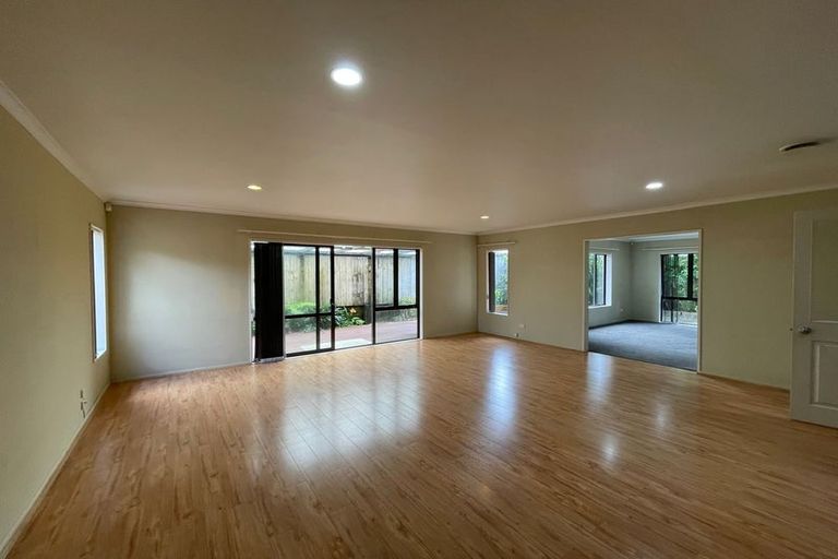 Photo of property in 69 Wayne Francis Drive, Flat Bush, Auckland, 2016