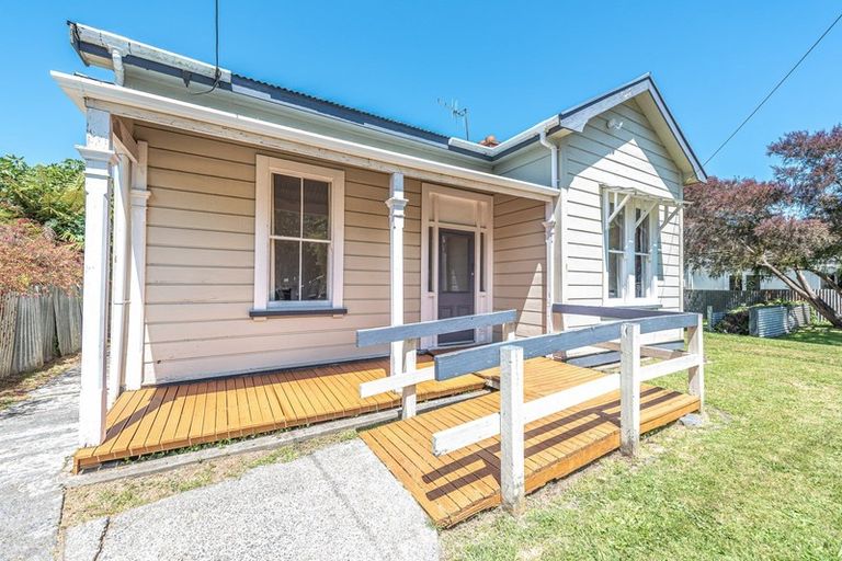 Photo of property in 17 London Street, Aramoho, Whanganui, 4500