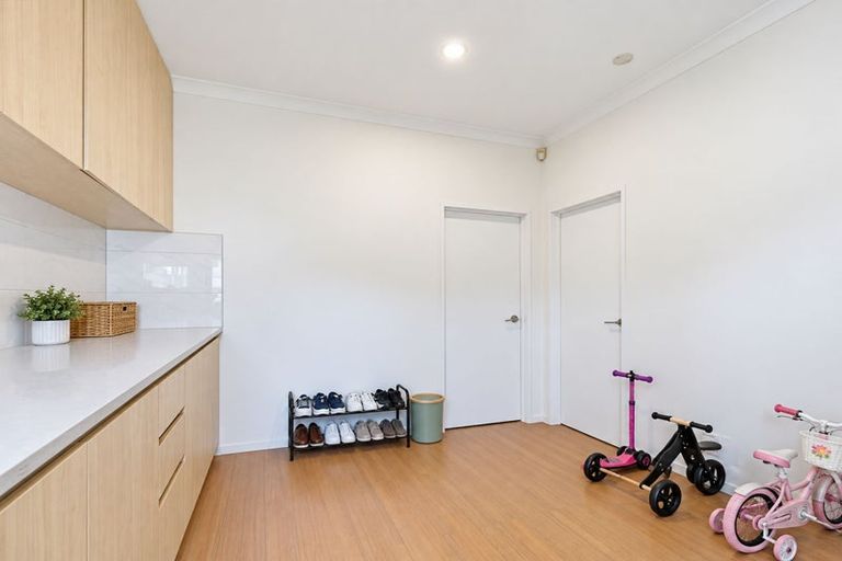 Photo of property in 11 Carrickdawson Drive, Flat Bush, Auckland, 2019