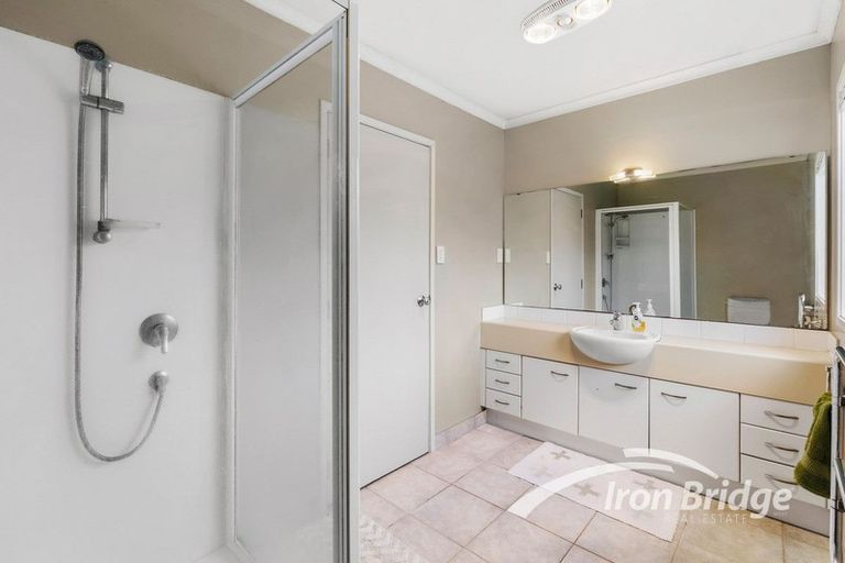 Photo of property in 18 Totara Views Drive, Red Beach, 0932