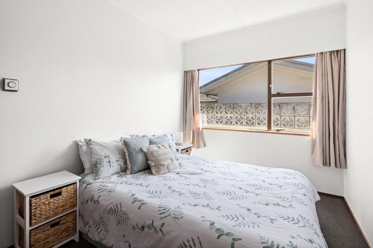 Photo of property in 1/16 Guthrie Road, Havelock North, 4130