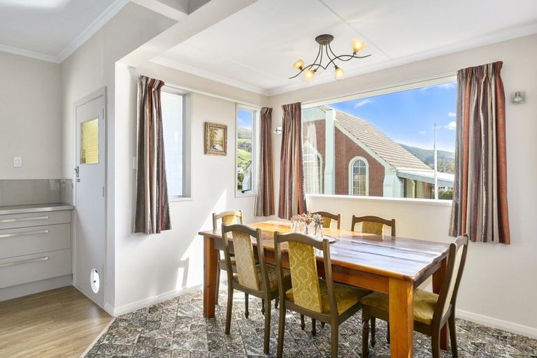 Photo of property in 12 Holyrood Avenue, Wakari, Dunedin, 9010