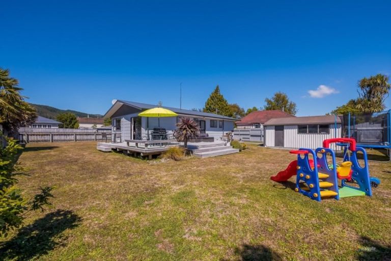 Photo of property in 21 William Booth Grove, Trentham, Upper Hutt, 5018