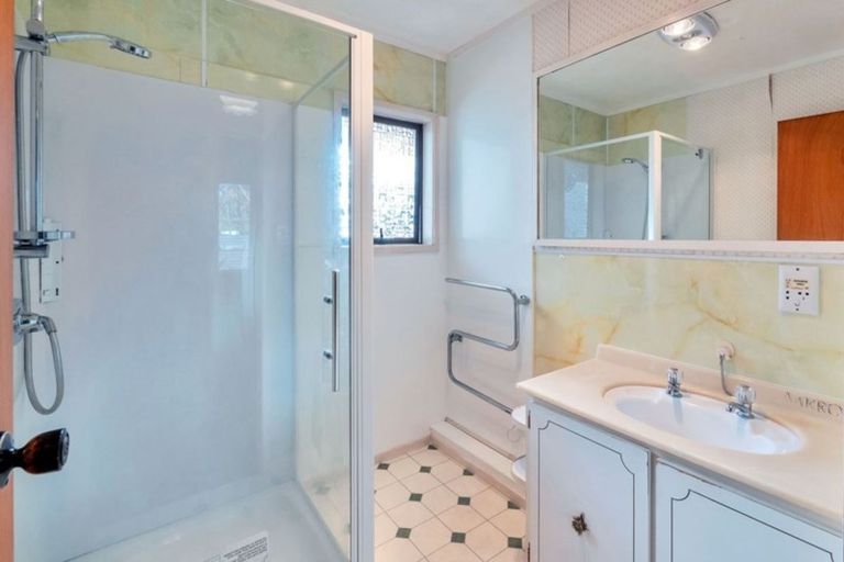 Photo of property in 3/39 Great South Road, Papakura, 2110