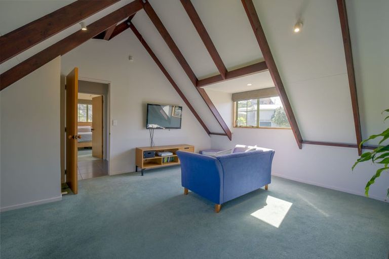 Photo of property in 16 Donald Street, Stanmore Bay, Whangaparaoa, 0932