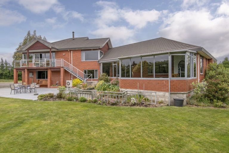 Photo of property in 77 Horndon Street, Darfield, 7571