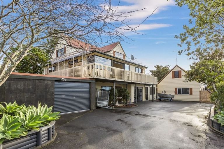 Photo of property in 54 Brightside Road, Stanmore Bay, Whangaparaoa, 0932