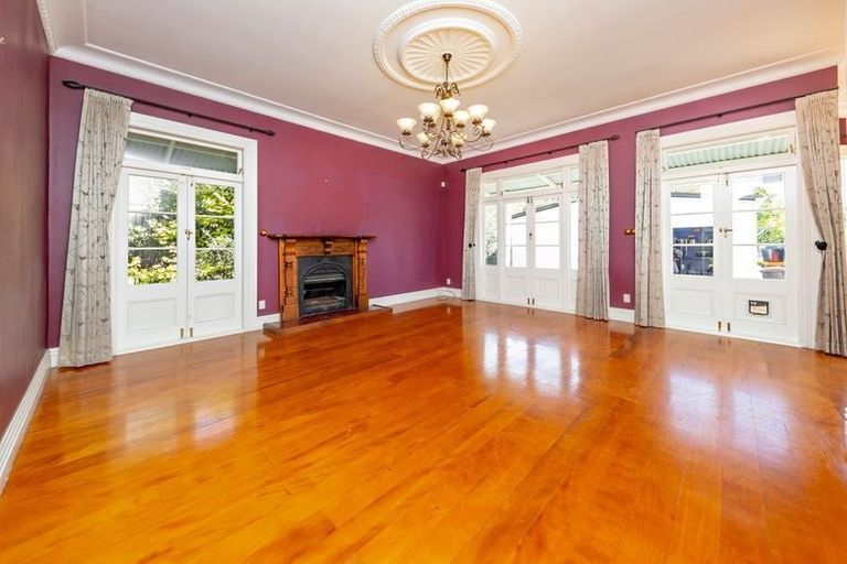 Photo of property in 88a Ranfurly Road, Alfriston, Auckland, 2105