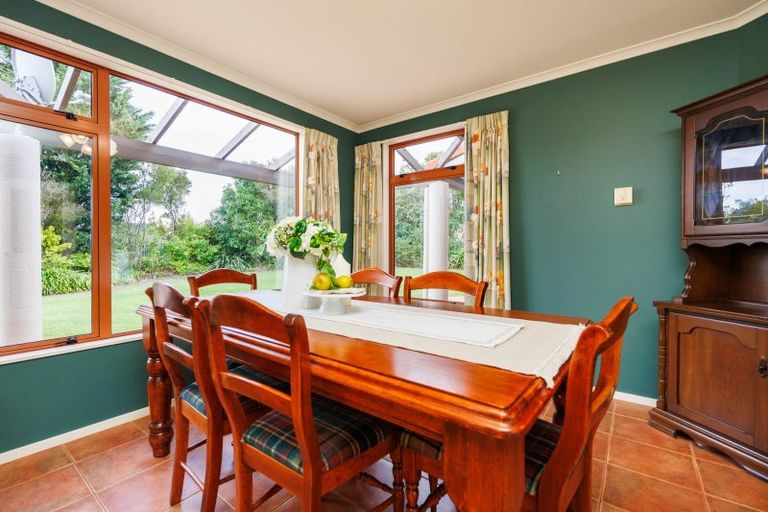 Photo of property in 25 Schnell Drive, Kelvin Grove, Palmerston North, 4414