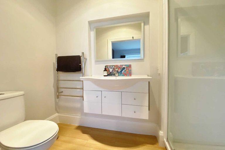 Photo of property in 91 Somerfield Street, Somerfield, Christchurch, 8024