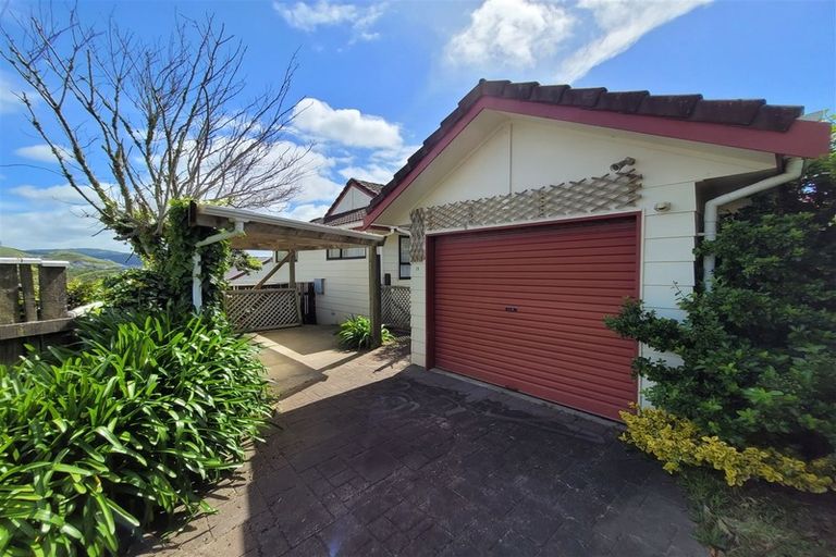 Photo of property in 15 Abilene Crescent, Churton Park, Wellington, 6037
