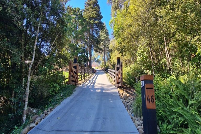 Photo of property in 46 Harry Dreadon Road, Opaheke, Papakura, 2584