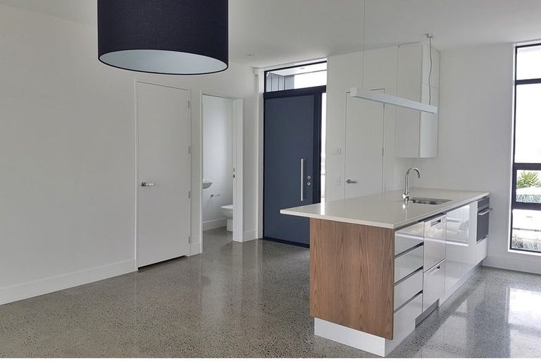 Photo of property in 244 Hobsonville Point Road, Hobsonville, Auckland, 0616