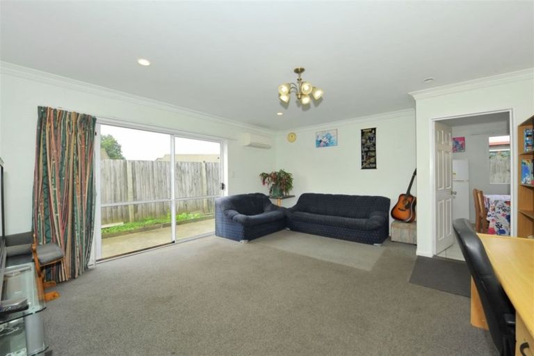 Photo of property in 2/16 Tika Street, Riccarton, Christchurch, 8041