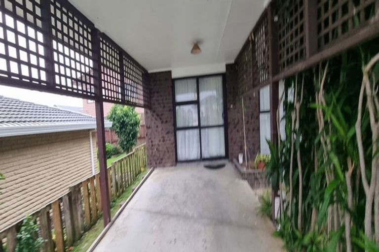 Photo of property in 10 Steeple Rise, Pakuranga, Auckland, 2010