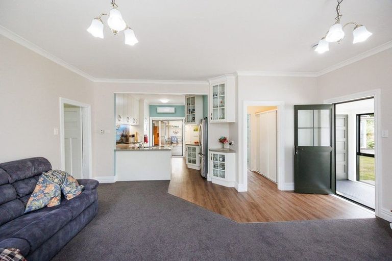 Photo of property in 121/123 High Street, Bulls, 4818