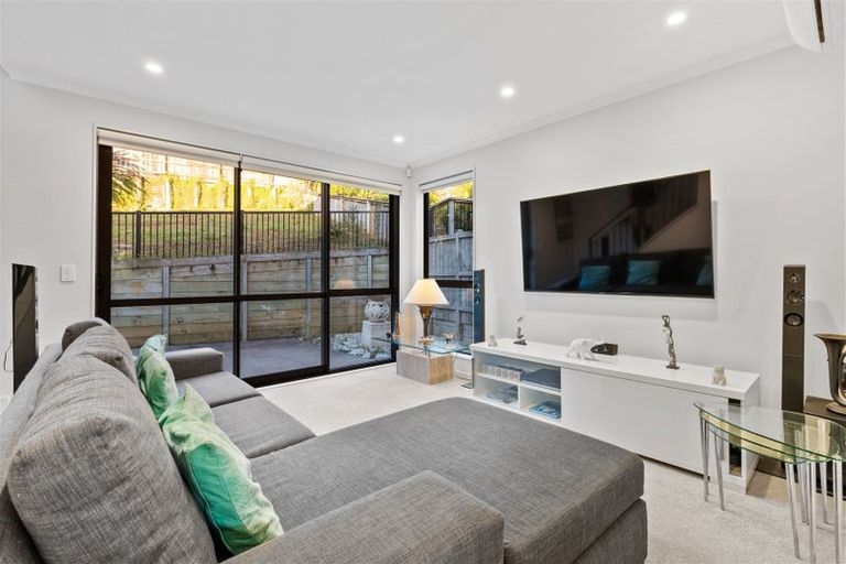 Photo of property in 40 Matairangi Avenue, Totara Heights, Auckland, 2105