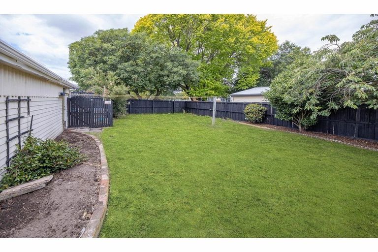 Photo of property in 55 Strathfield Avenue, Dallington, Christchurch, 8061