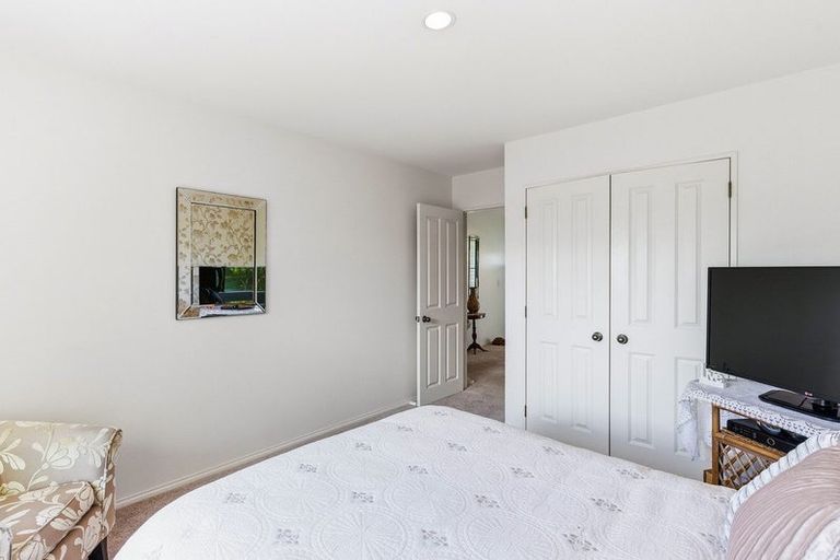 Photo of property in 5 Rimu Street, Waikanae, 5036