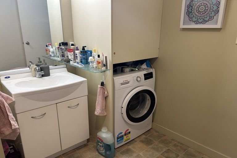 Photo of property in Mclean Towers, 3d/3 Shakespeare Road, Napier South, Napier, 4110