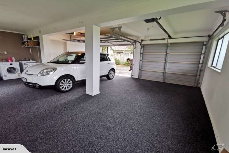 Photo of property in 22 Palomino Drive, Henderson, Auckland, 0612