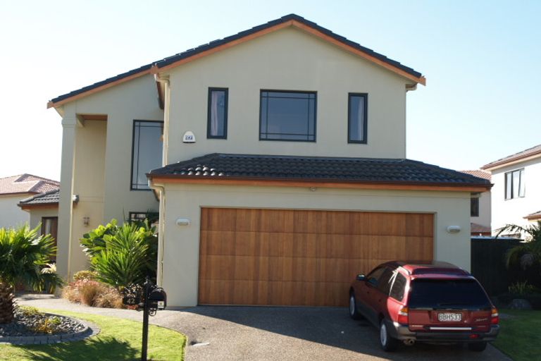 Photo of property in 42 Amberwood Drive, Northpark, Auckland, 2013