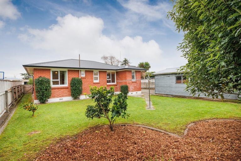 Photo of property in 8 Austin Place, Awapuni, Palmerston North, 4412