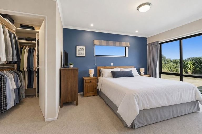 Photo of property in 40 Mcleod Place, Papamoa Beach, Papamoa, 3118