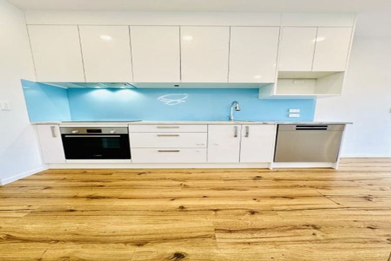 Photo of property in 51b Glendene Avenue, Glendene, Auckland, 0602