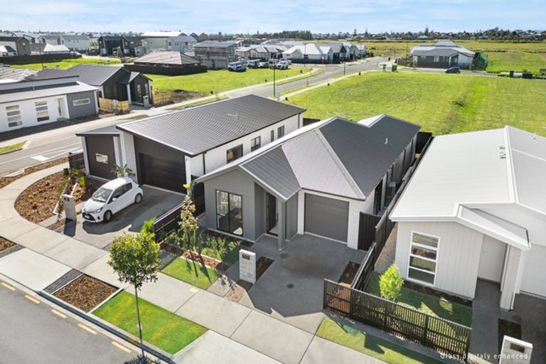 Photo of property in 67 Empire Crescent, Papamoa, 3118