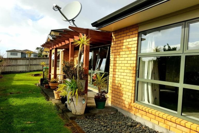 Photo of property in 70 Westgate Drive, Massey, Auckland, 0614