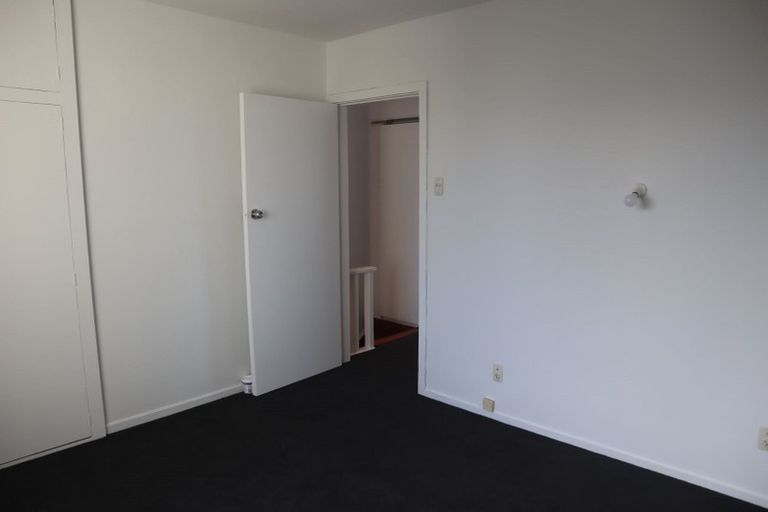 Photo of property in 2/21 Olliviers Road, Phillipstown, Christchurch, 8011