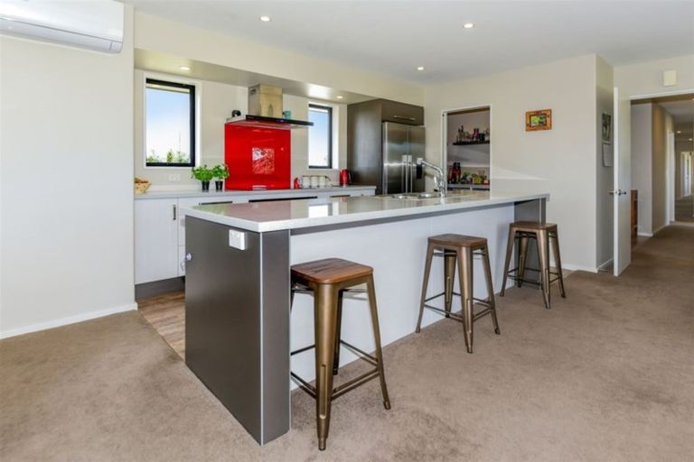 Photo of property in 2 Jacks Drive, West Melton, 7618