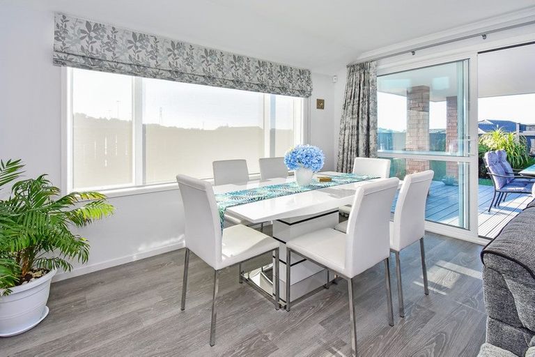 Photo of property in 2 Westmuir Crescent, Pokeno, 2402