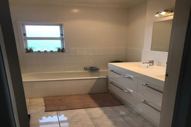 Photo of property in 4/39 Tamaki Drive, Mission Bay, Auckland, 1071