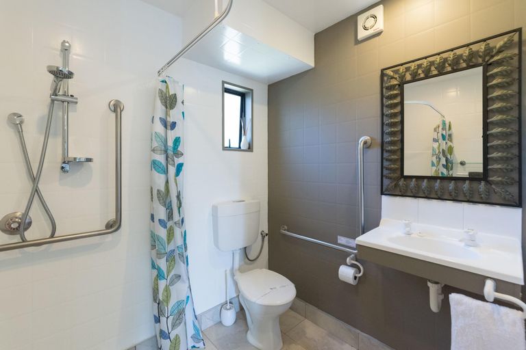 Photo of property in 24 Franklin Street, Opua, 0200