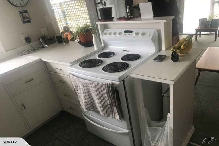 Photo of property in 2 Dodds Crescent, Otaki Beach, Otaki, 5512