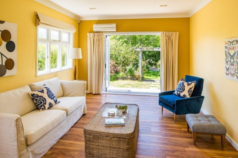 Photo of property in 33 Ropata Crescent, Boulcott, Lower Hutt, 5010