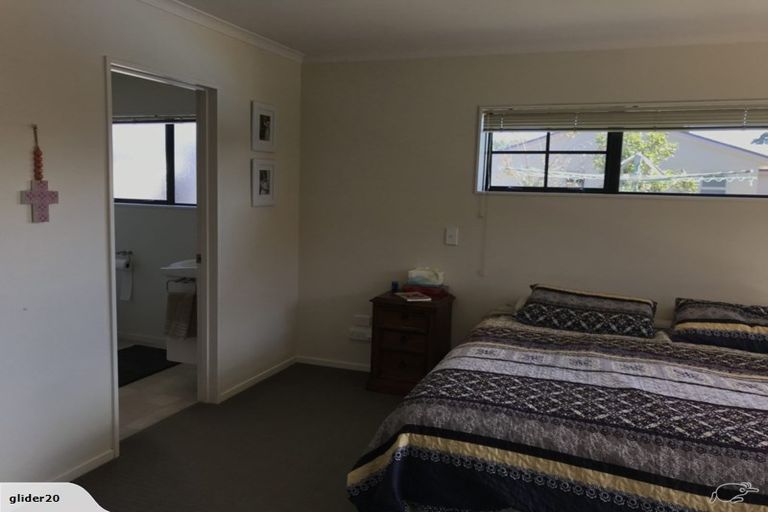 Photo of property in 12 Gandalf Crescent, Paraparaumu, 5032