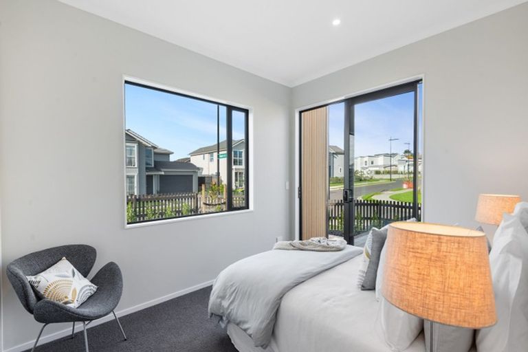 Photo of property in 6 Kuparu Lane, Red Beach, 0932