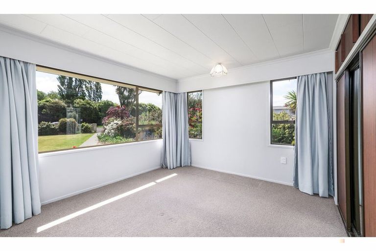Photo of property in 11-17 Hayes Street, Waimate, 7924