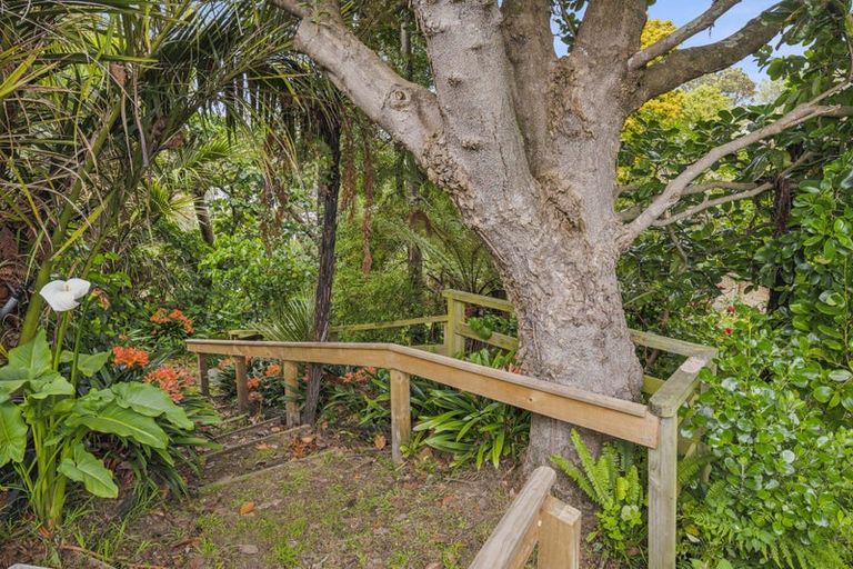 Photo of property in 48 Makora Road, Otaihanga, Paraparaumu, 5036